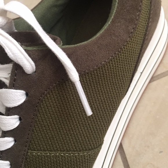 Shoes - Picture 6 of 6